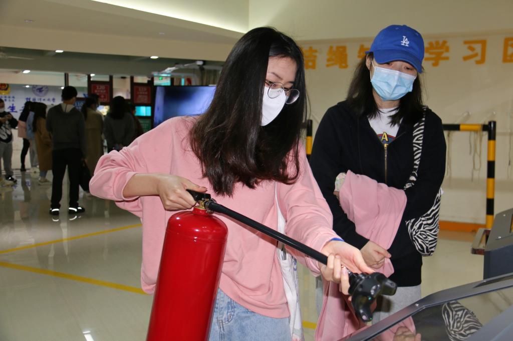 英国上市公司365